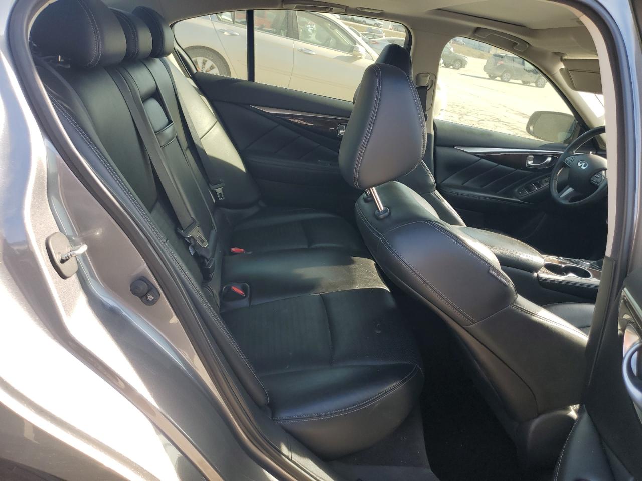 2016 Infiniti Q50 - Image 10