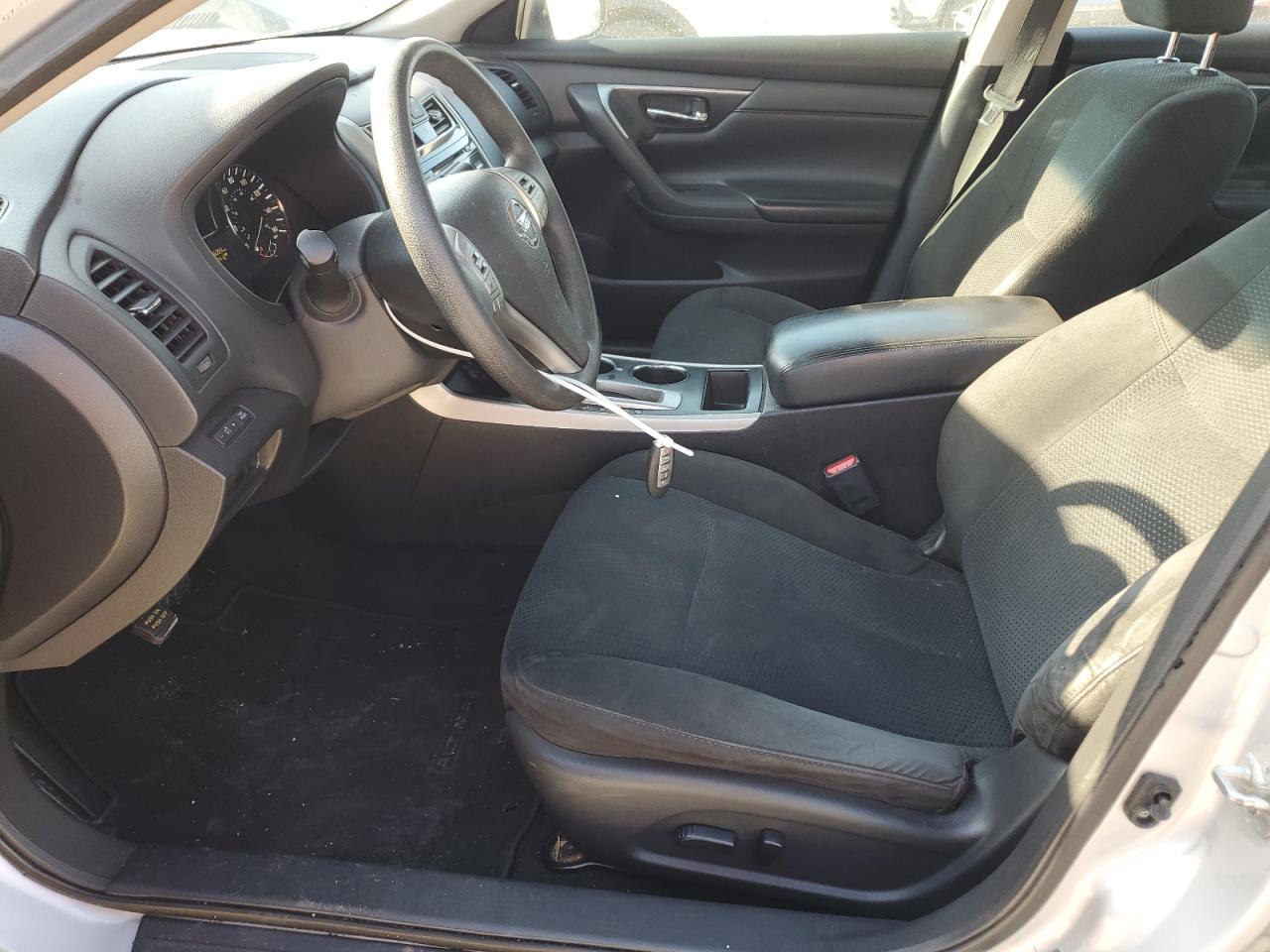 2015 Nissan Altima - Image 7