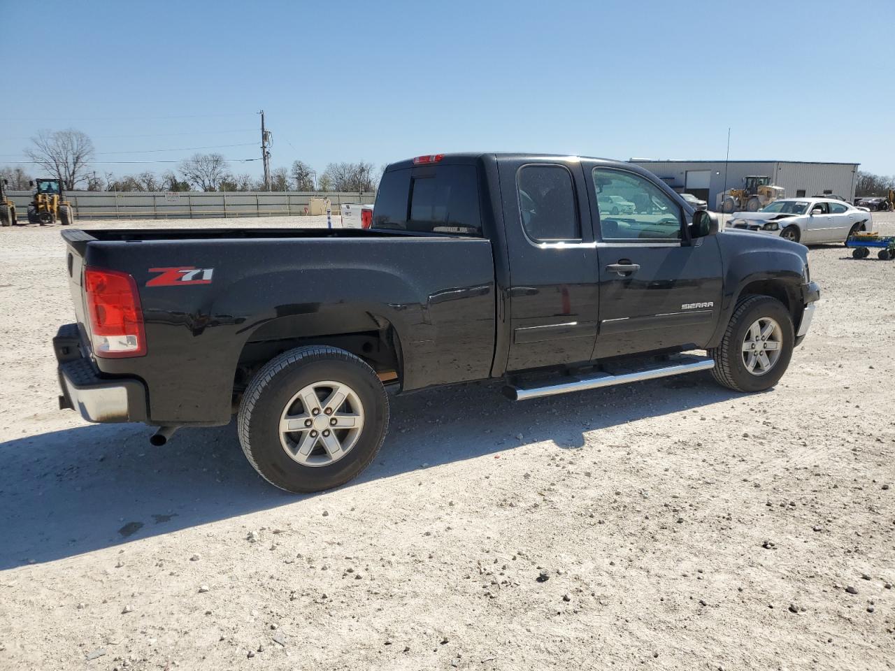 2011 GMC Sierra - Image 3