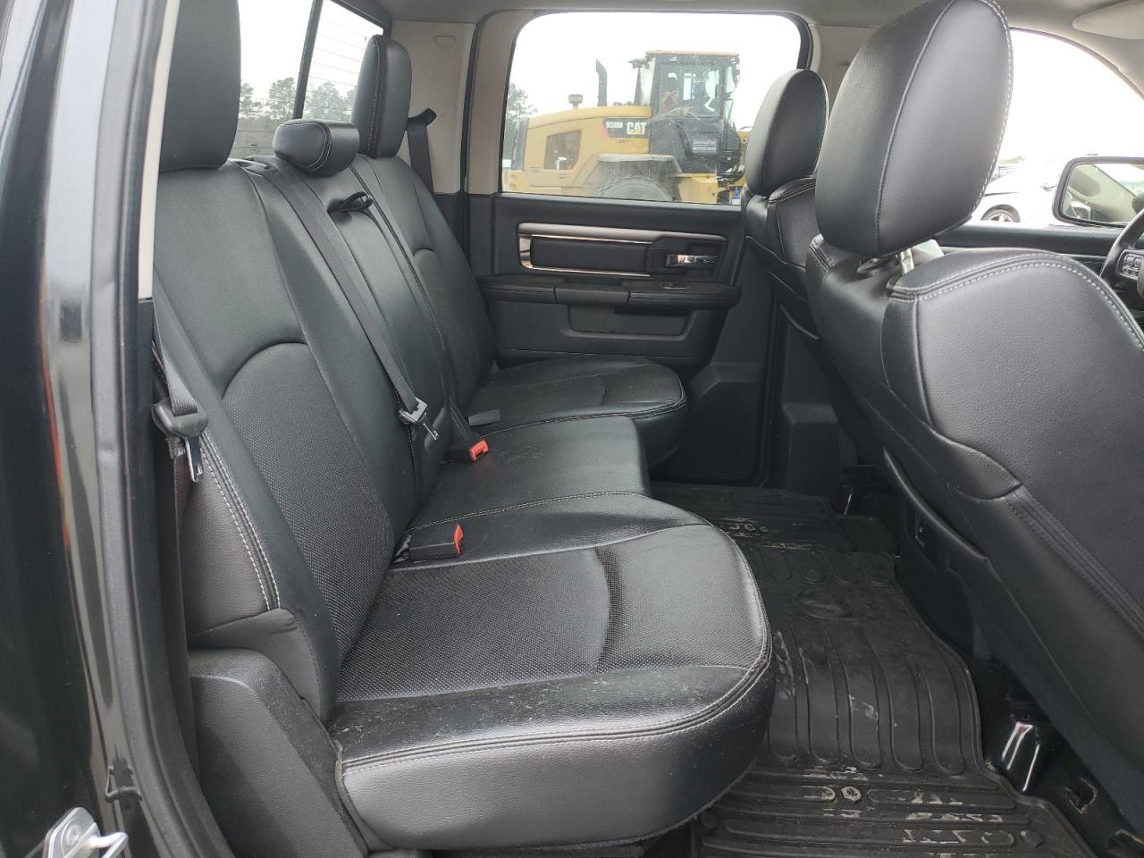 2015 RAM 1500 - Image 10