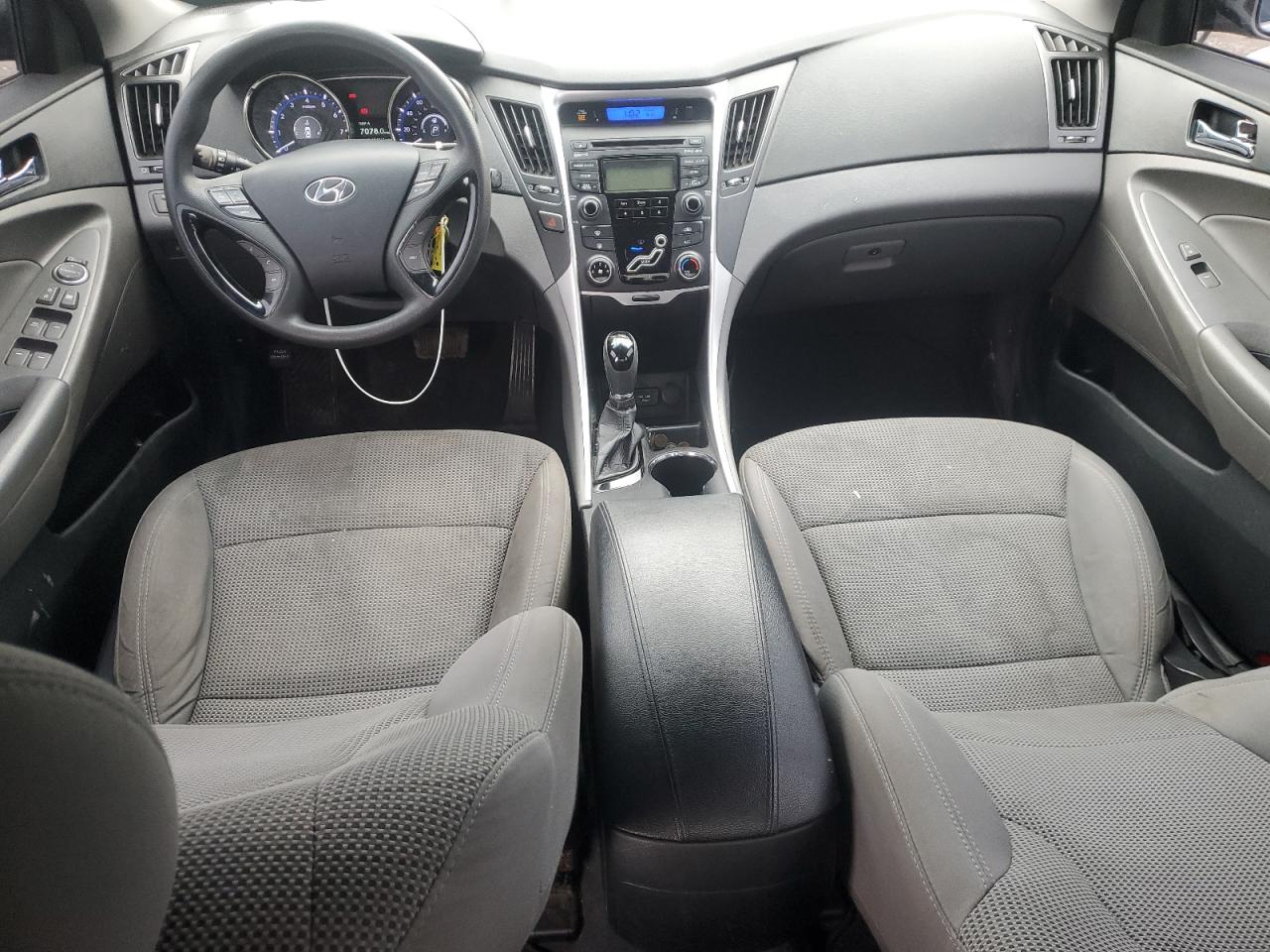 2013 Hyundai Sonata - Image 8