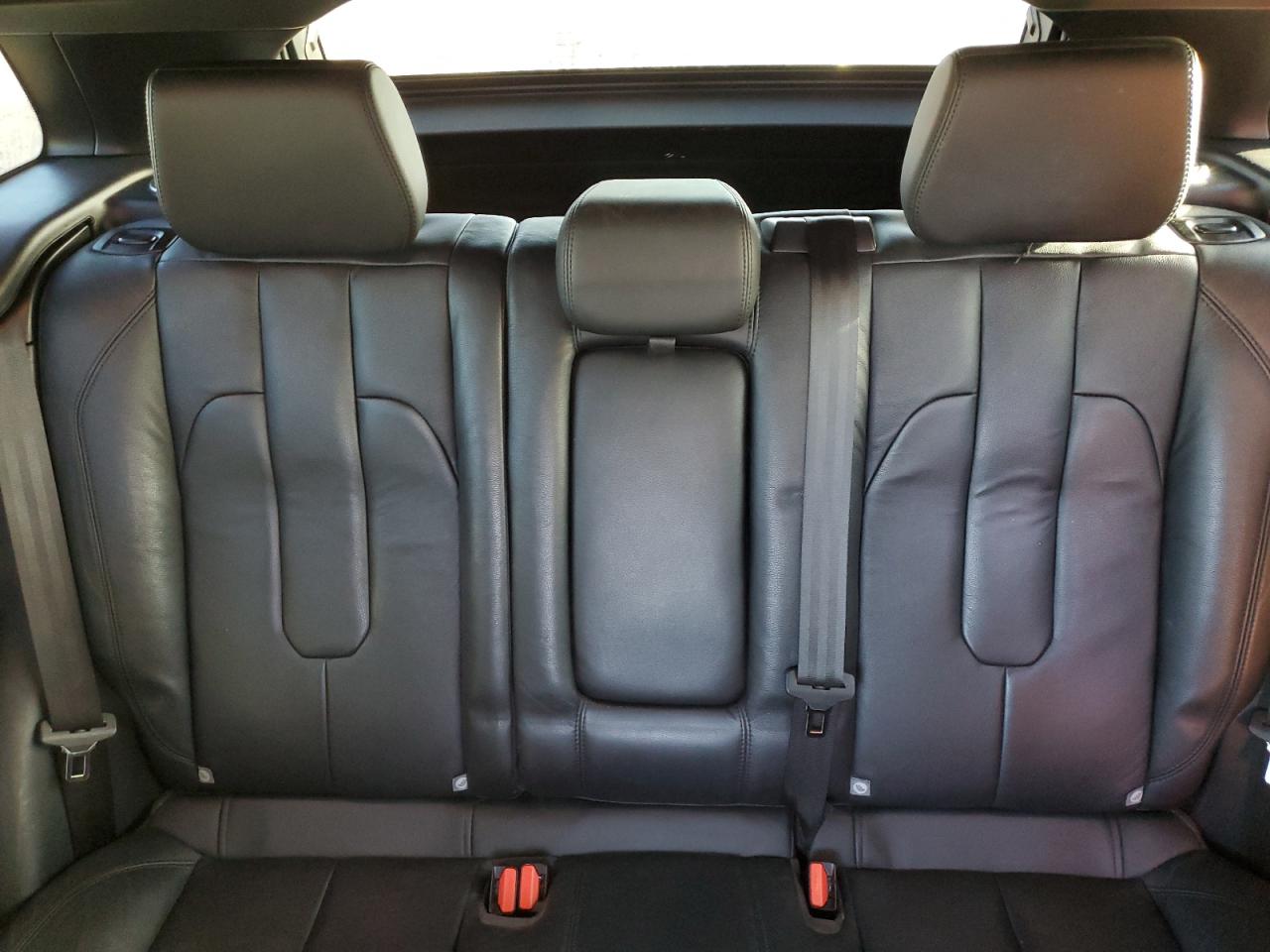 2015 Land Rover Range Rover - Image 10