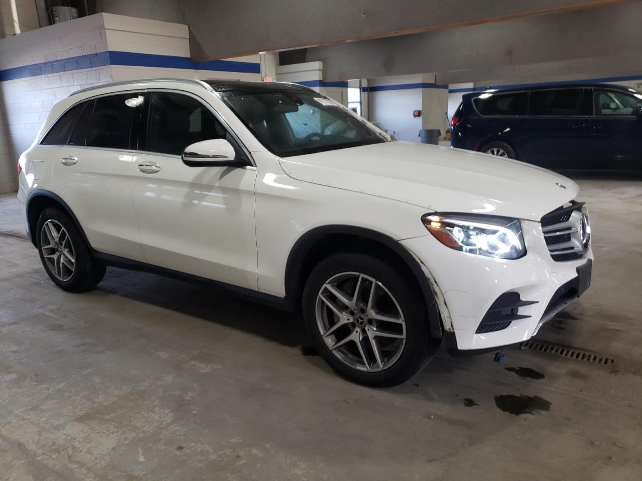 2019 Mercedes-Benz GLC - Image 4