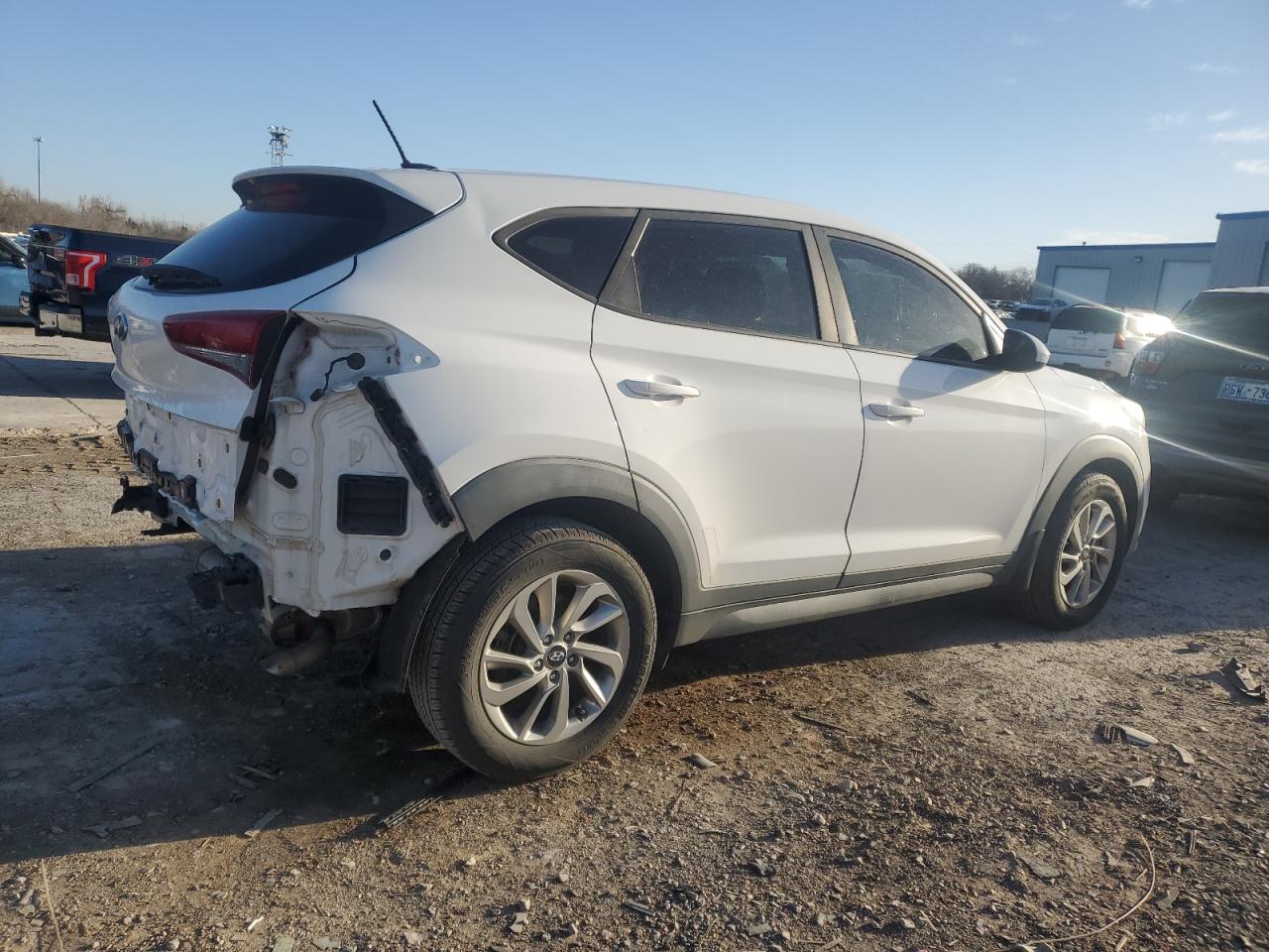 2017 Hyundai Tucson - Image 3