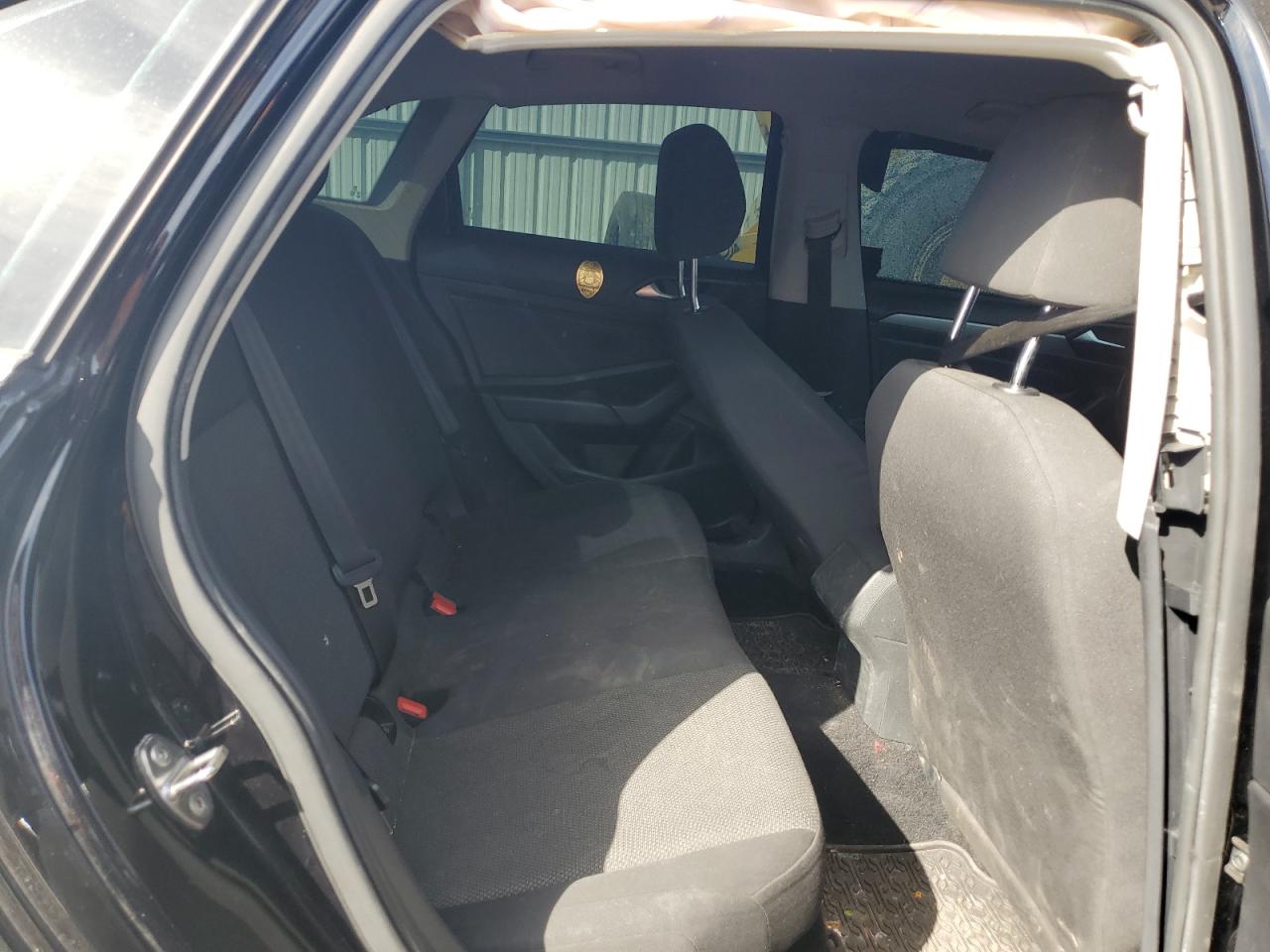 2019 Volkswagen Jetta - Image 11