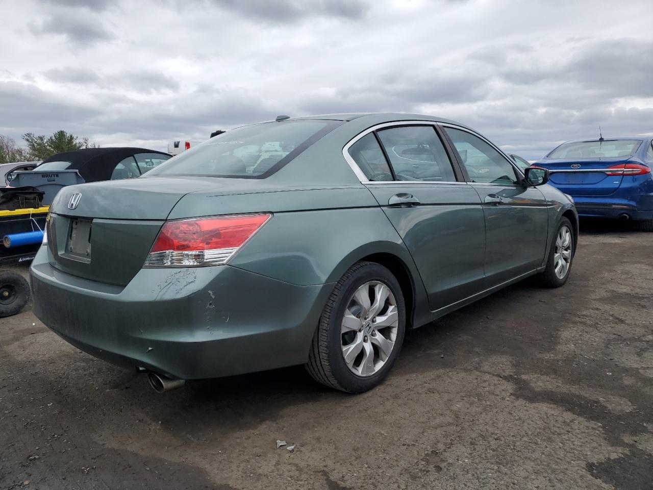 2009 Honda Accord - Image 3
