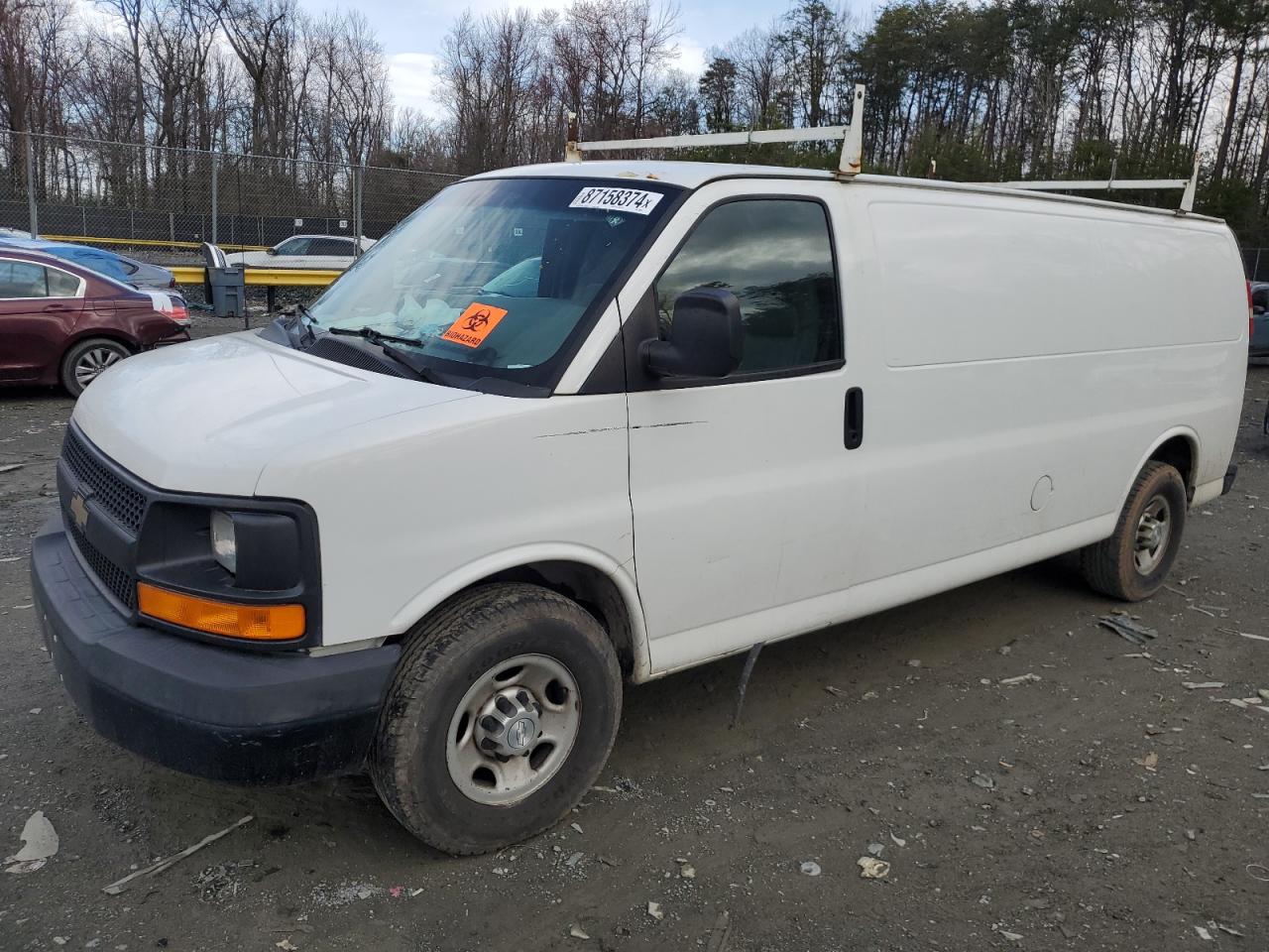 2015 Chevrolet Express - Image 1
