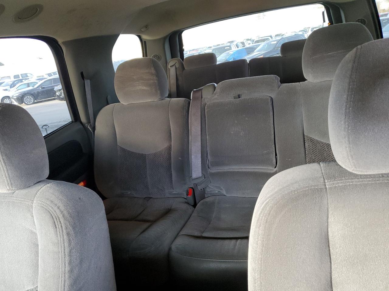 2003 Chevrolet Tahoe C1500 VIN: 1GNEC13V23J332070 Lot: 49641465
