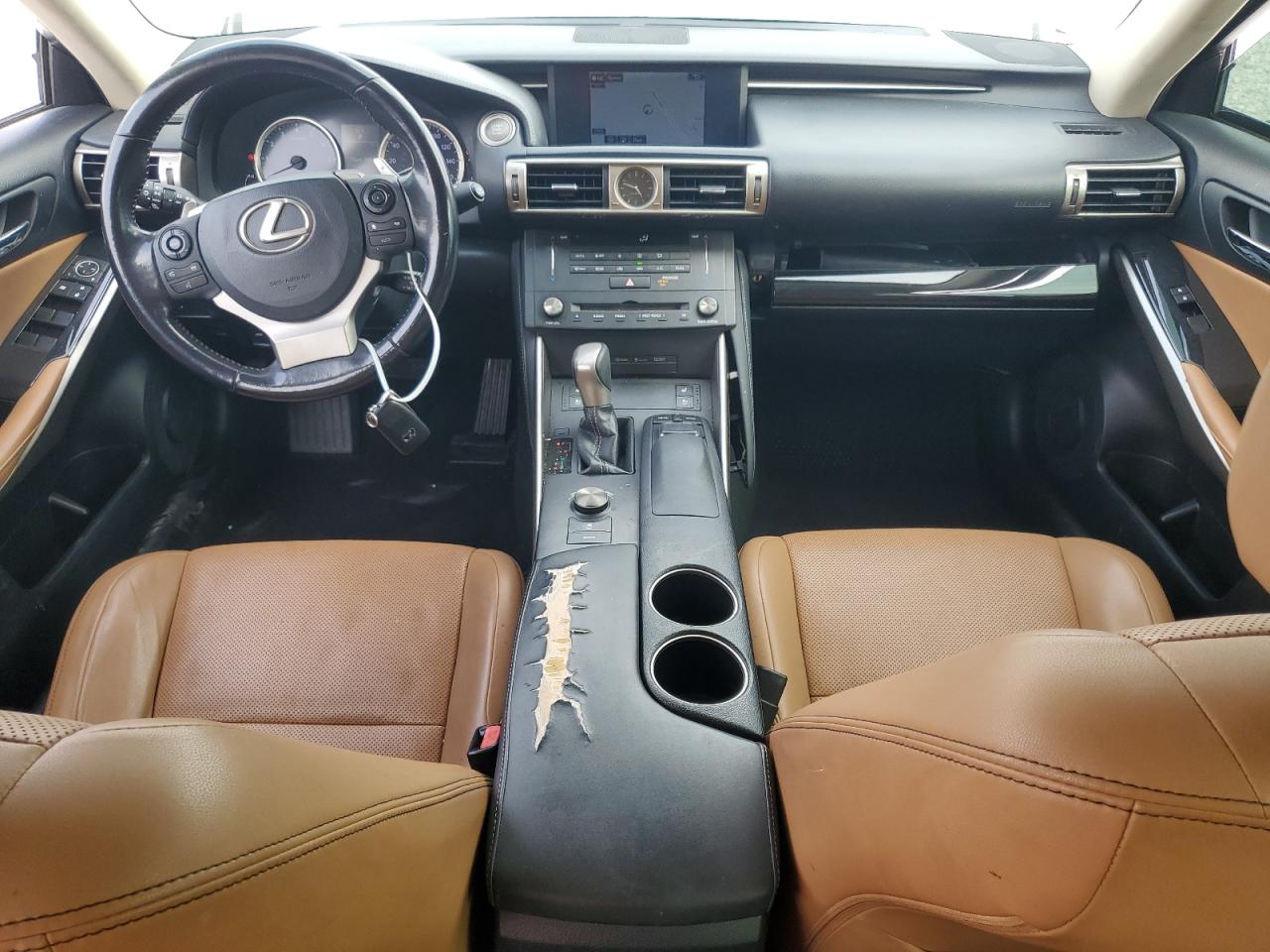 2016 Lexus IS - Image 8