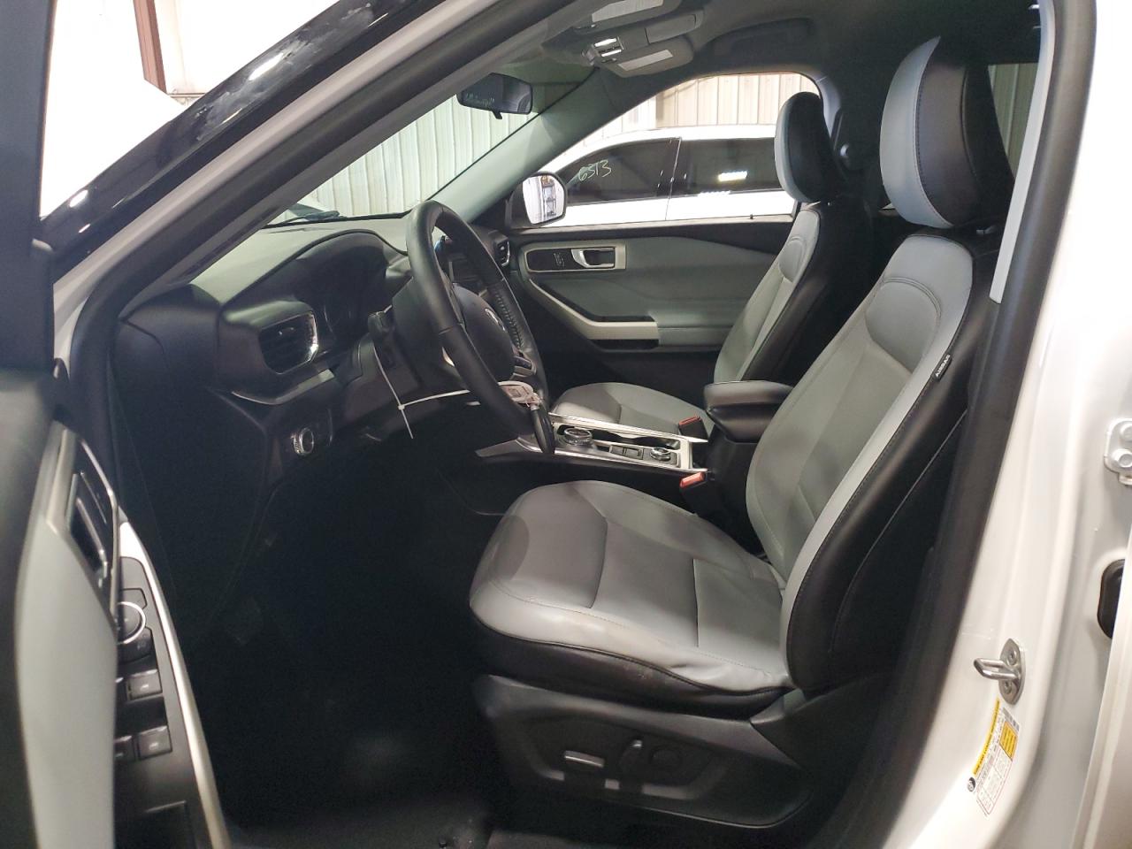 2021 Ford Explorer - Image 7