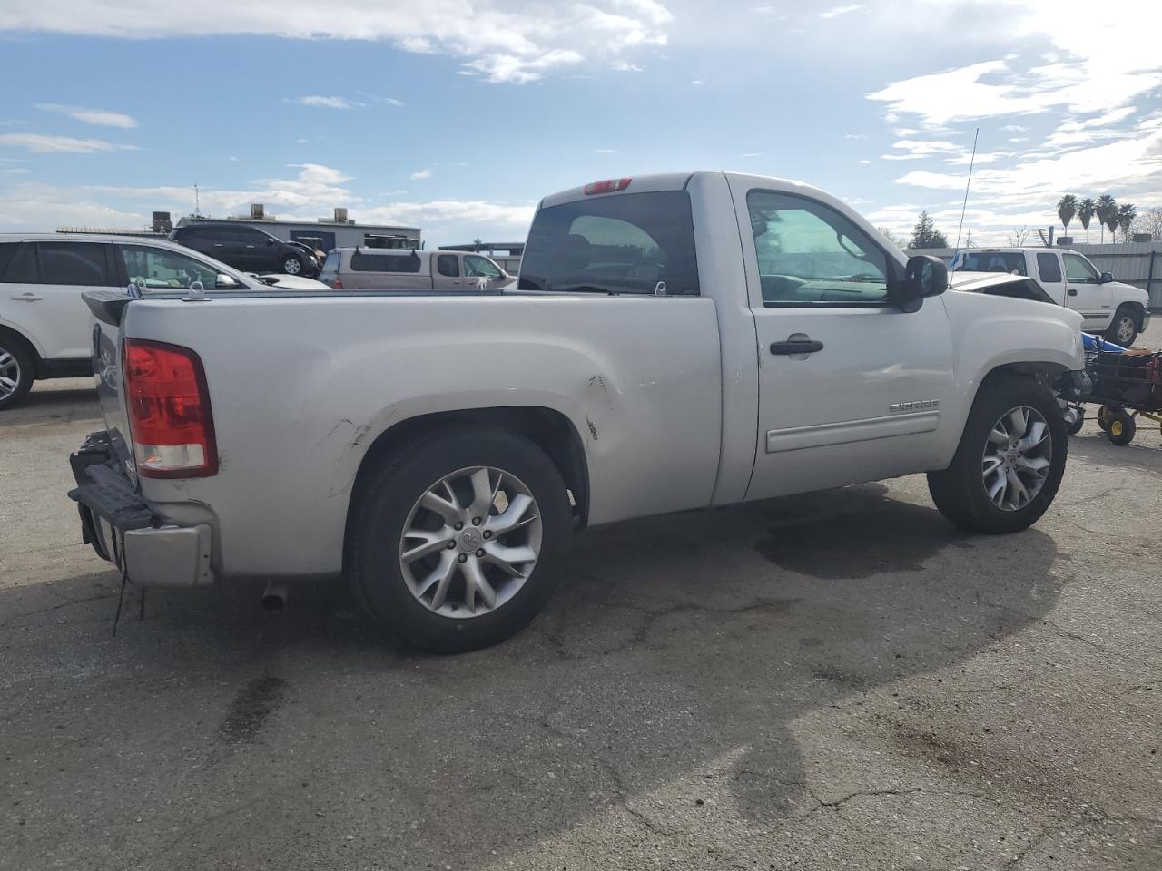 2010 GMC Sierra - Image 3
