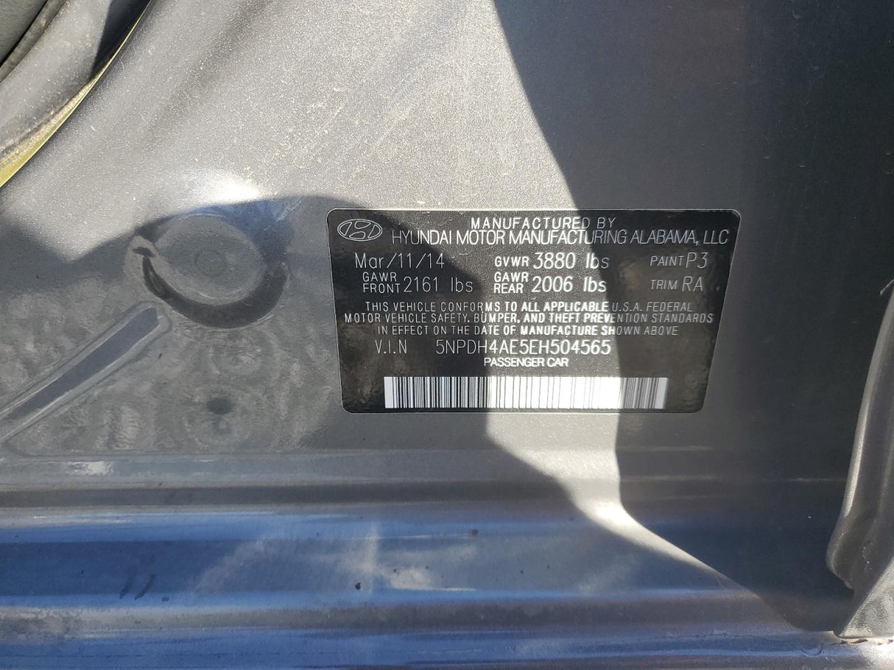2014 Hyundai Elantra - Image 12
