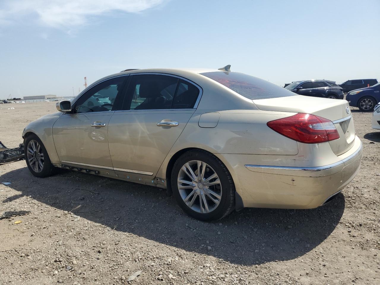 2012 Hyundai Genesis - Image 2