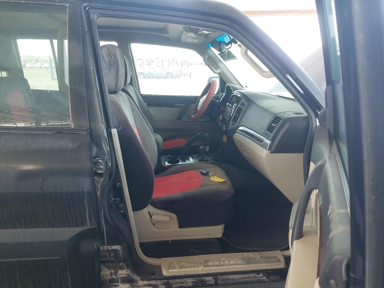 JE4MR62NXHJ713499 - 2017 Mitsubishi Pajero - #49749575