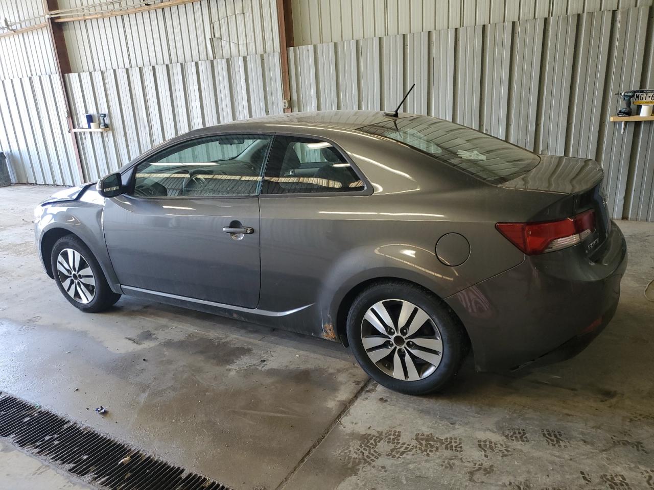 2013 Kia Forte - Image 2