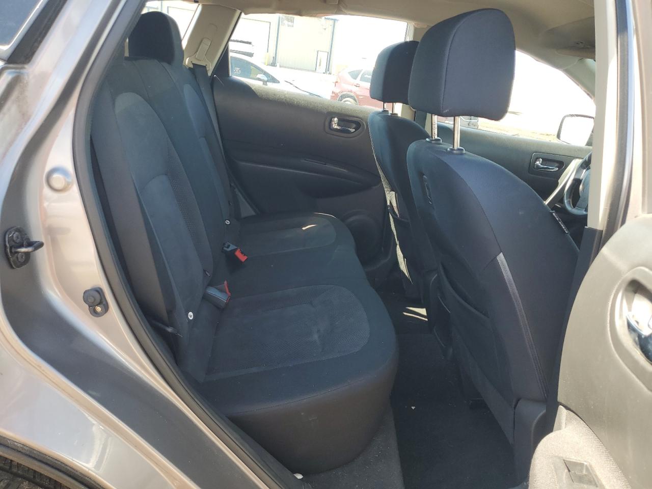 2011 Nissan Rogue - Image 11