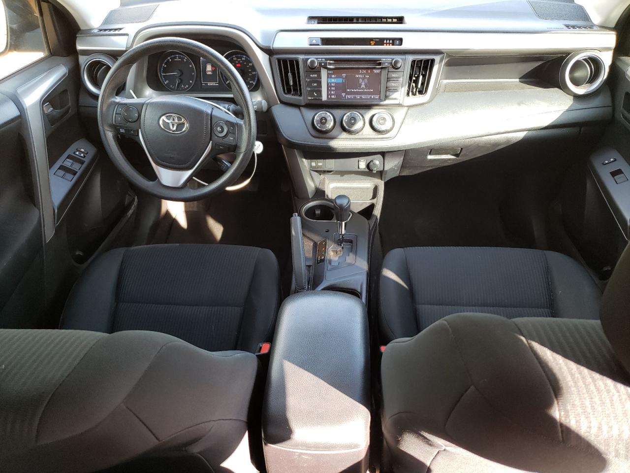 2017 Toyota RAV 4 - Image 8