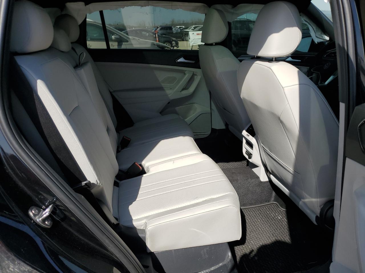 2024 Volkswagen Tiguan - Image 11