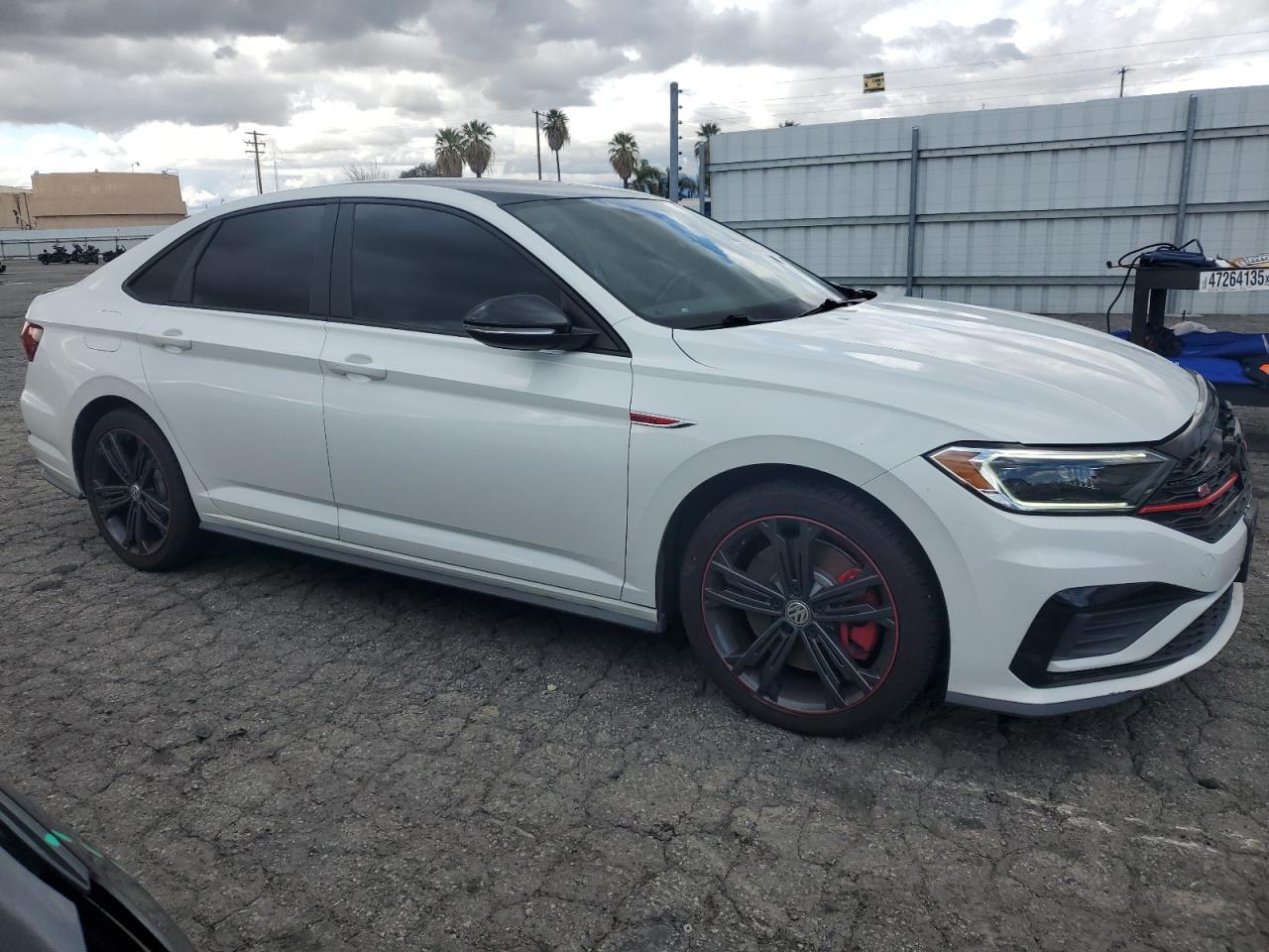 2019 Volkswagen Jetta - Image 4