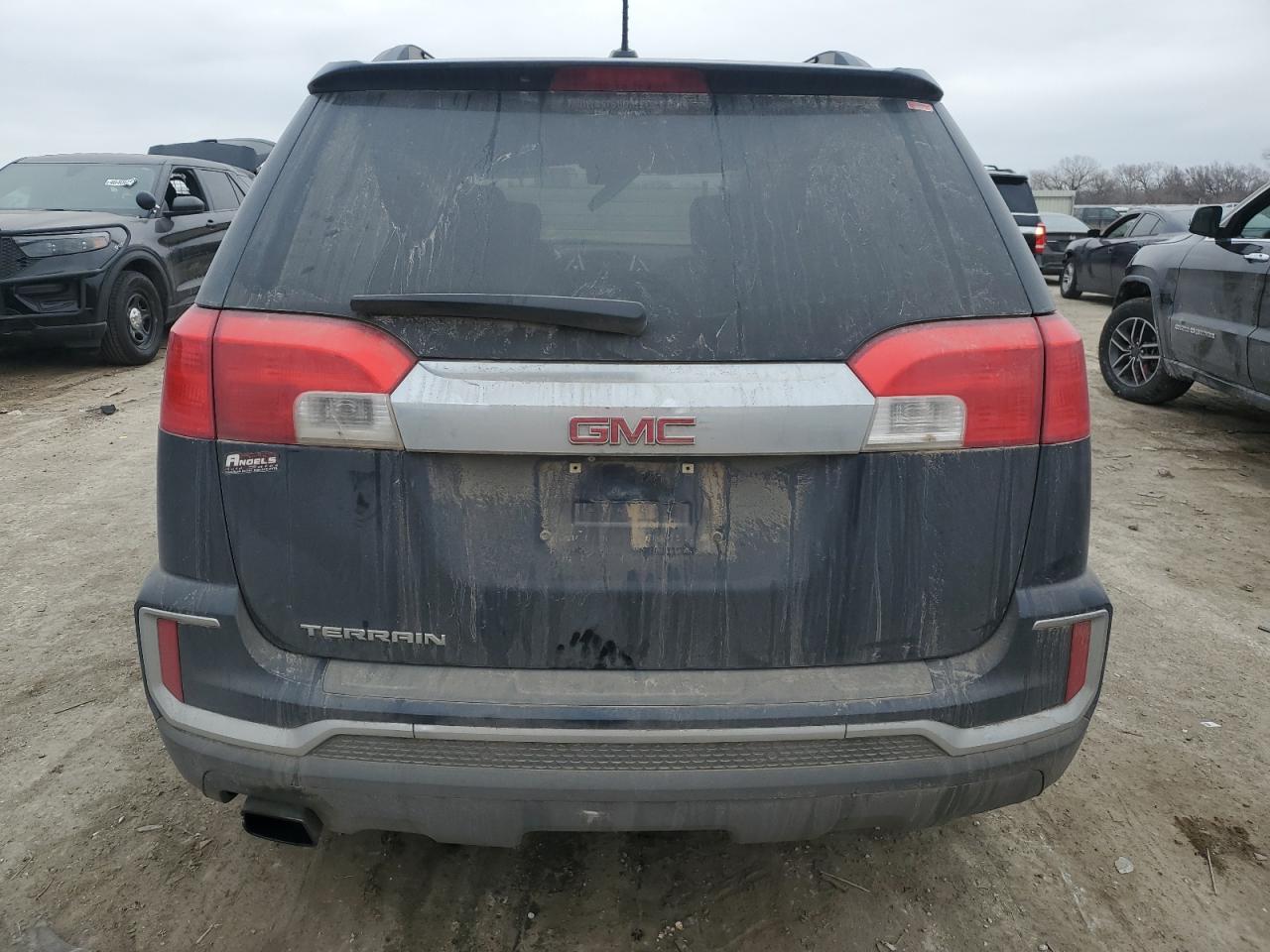 2016 GMC Terrain - Image 6