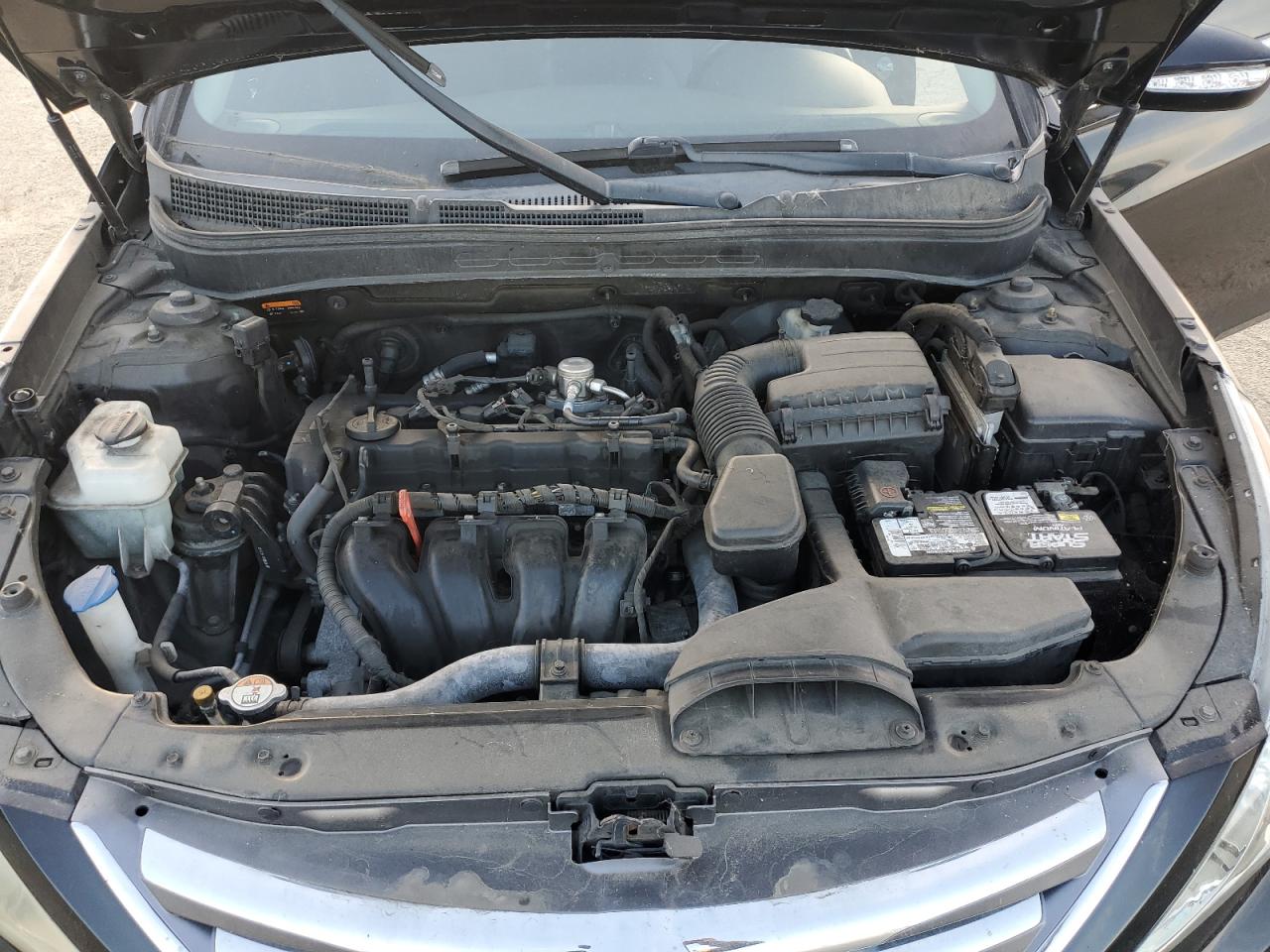 2014 Hyundai Sonata - Image 11
