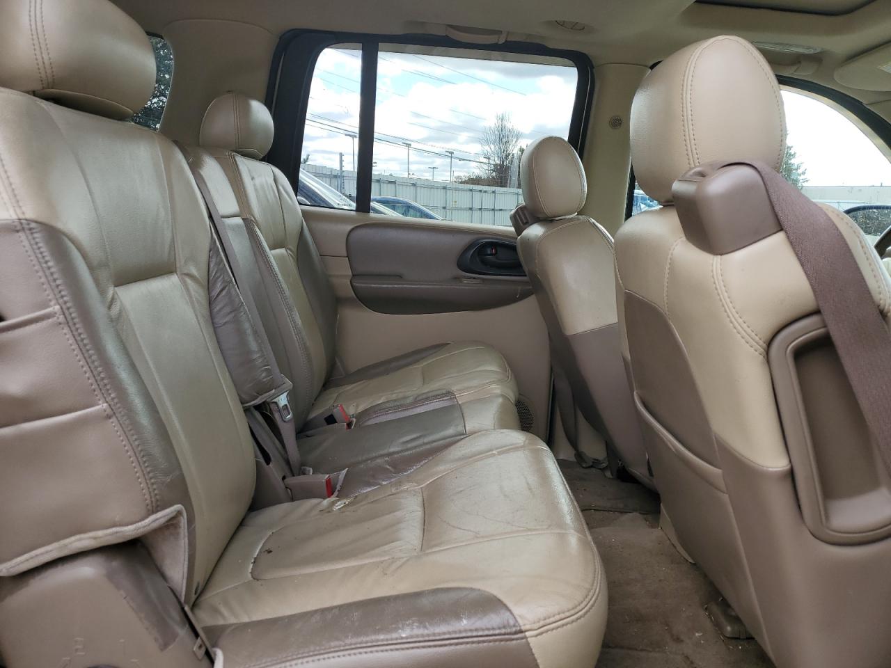 2004 Chevrolet TrailBlazer - Image 11