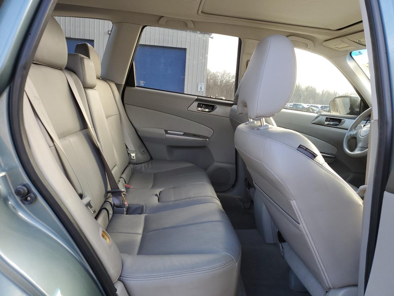 2009 Subaru Forester - Image 11