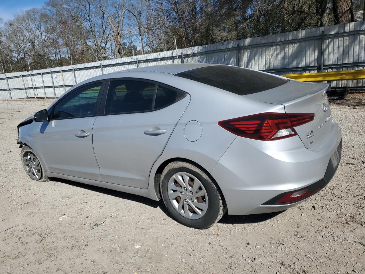 2019 Hyundai Elantra - Image 2