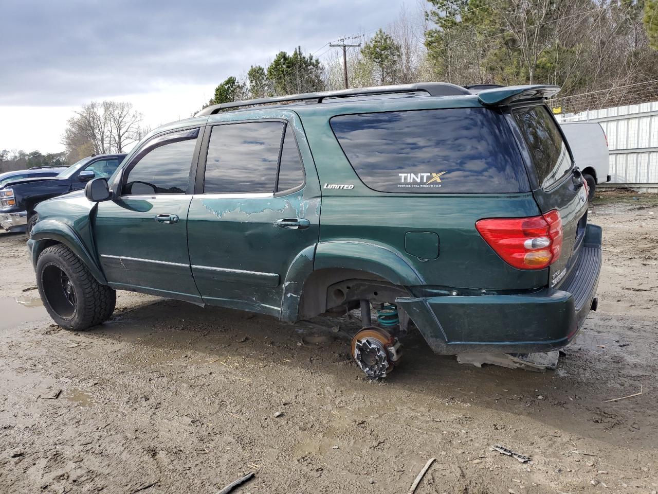 2004 Toyota Sequoia - Image 2