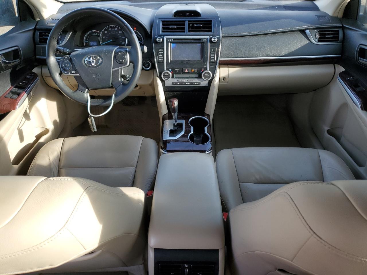 2013 Toyota Camry - Image 8