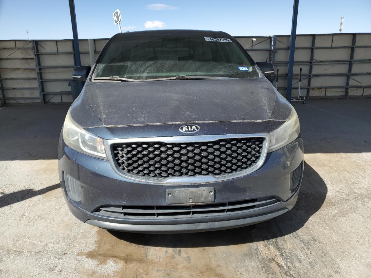 2015 Kia Sedona - Image 5