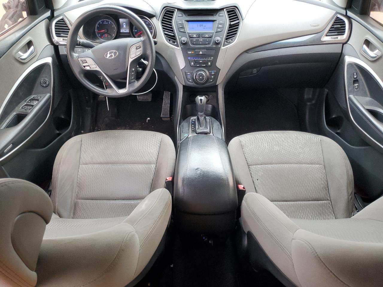 2015 Hyundai Santa Fe - Image 8