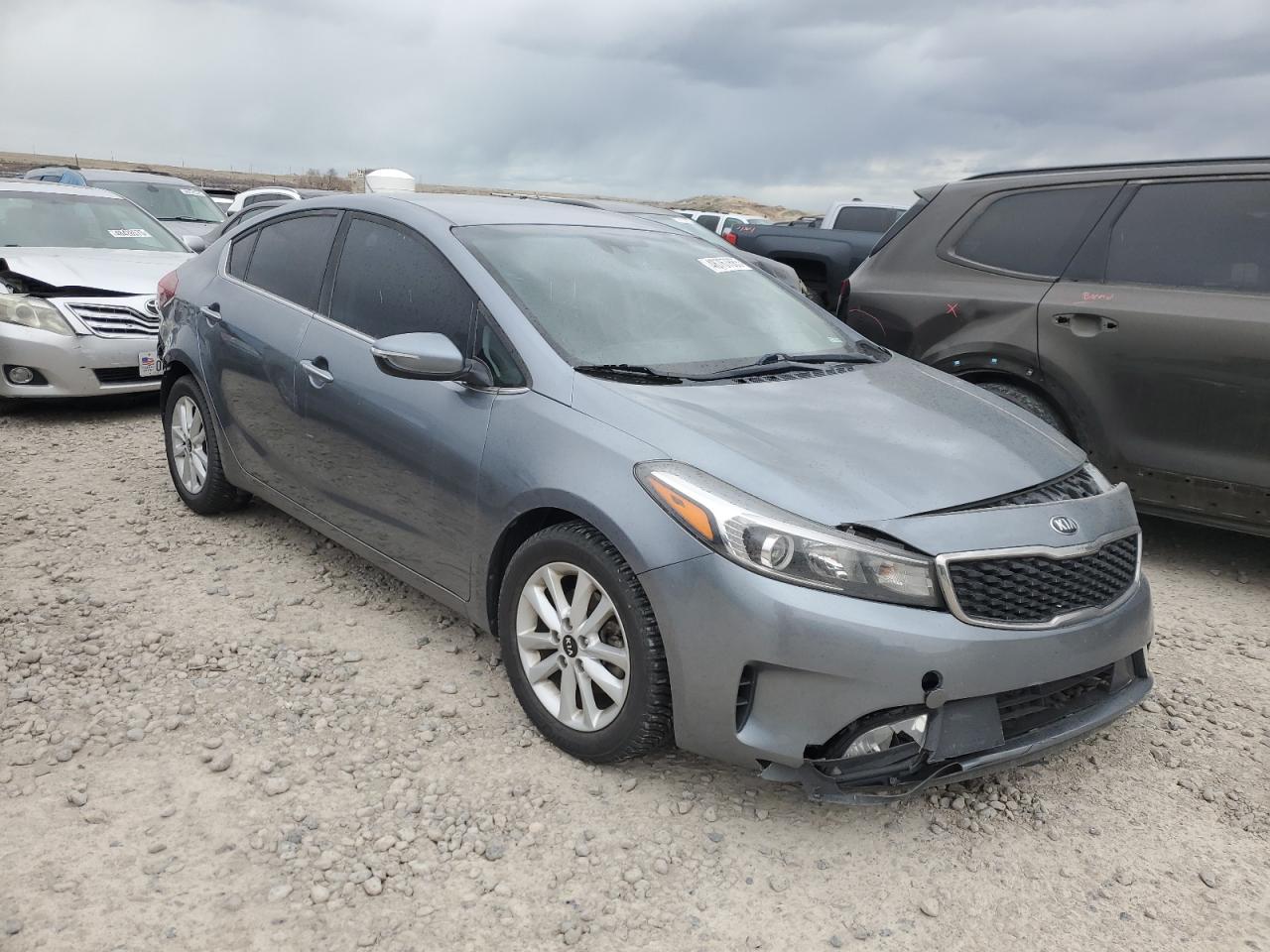 2017 Kia Forte - Image 4