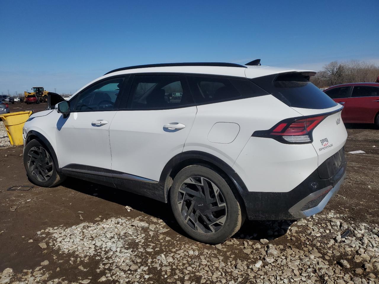 2023 Kia Sportage - Image 2