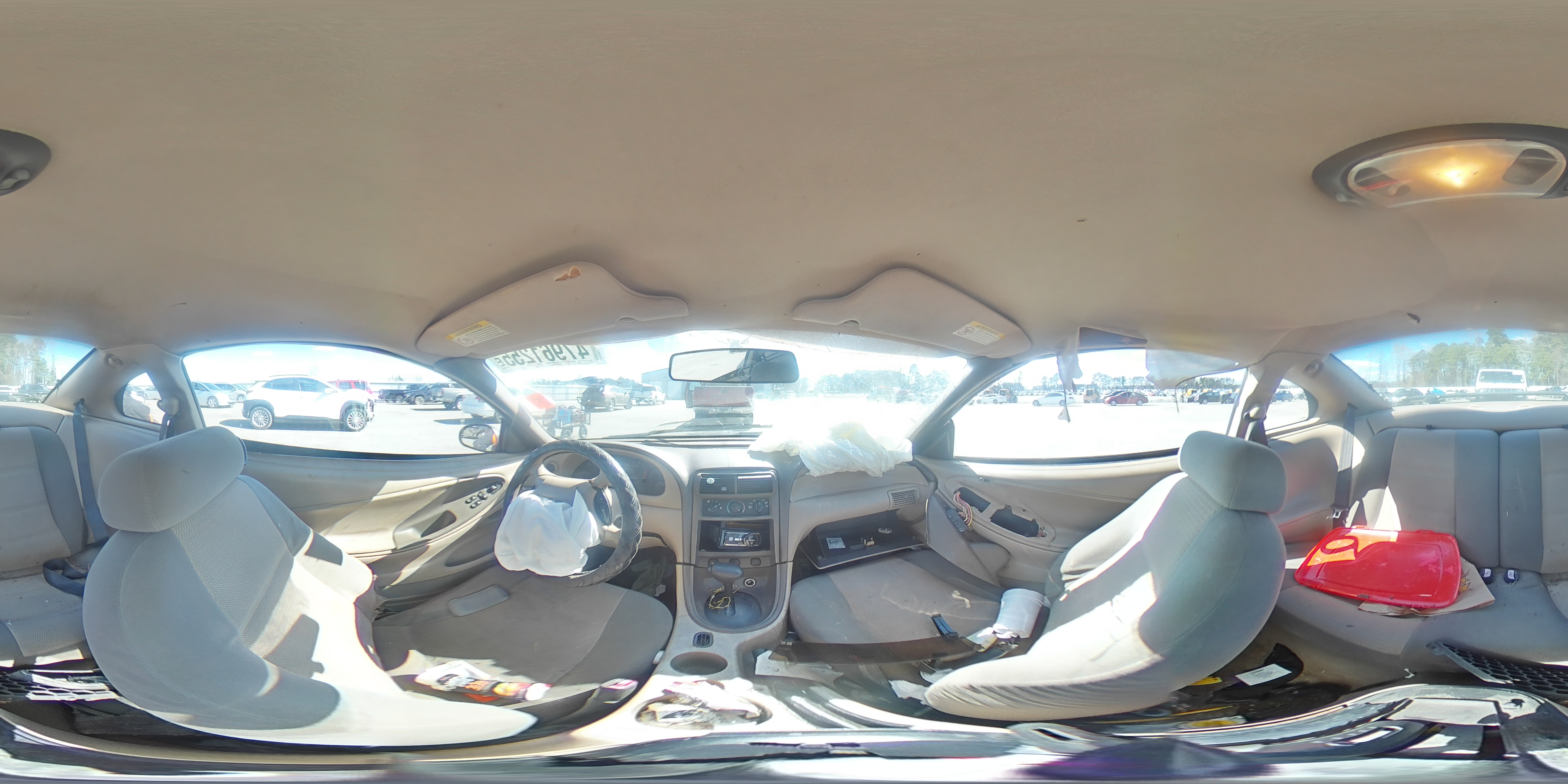 2004 Ford Mustang - Image 12