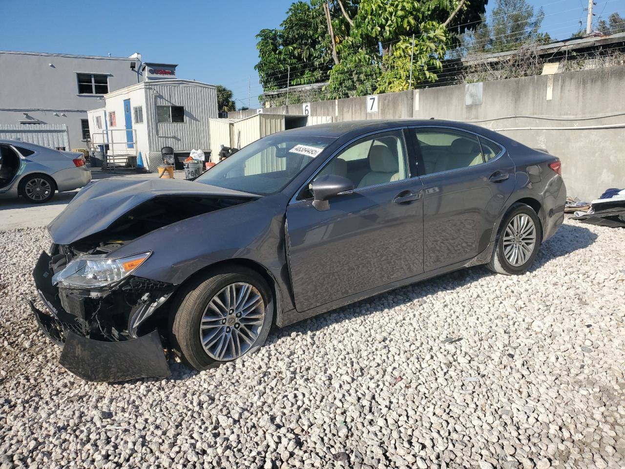 2013 Lexus ES - Image 1