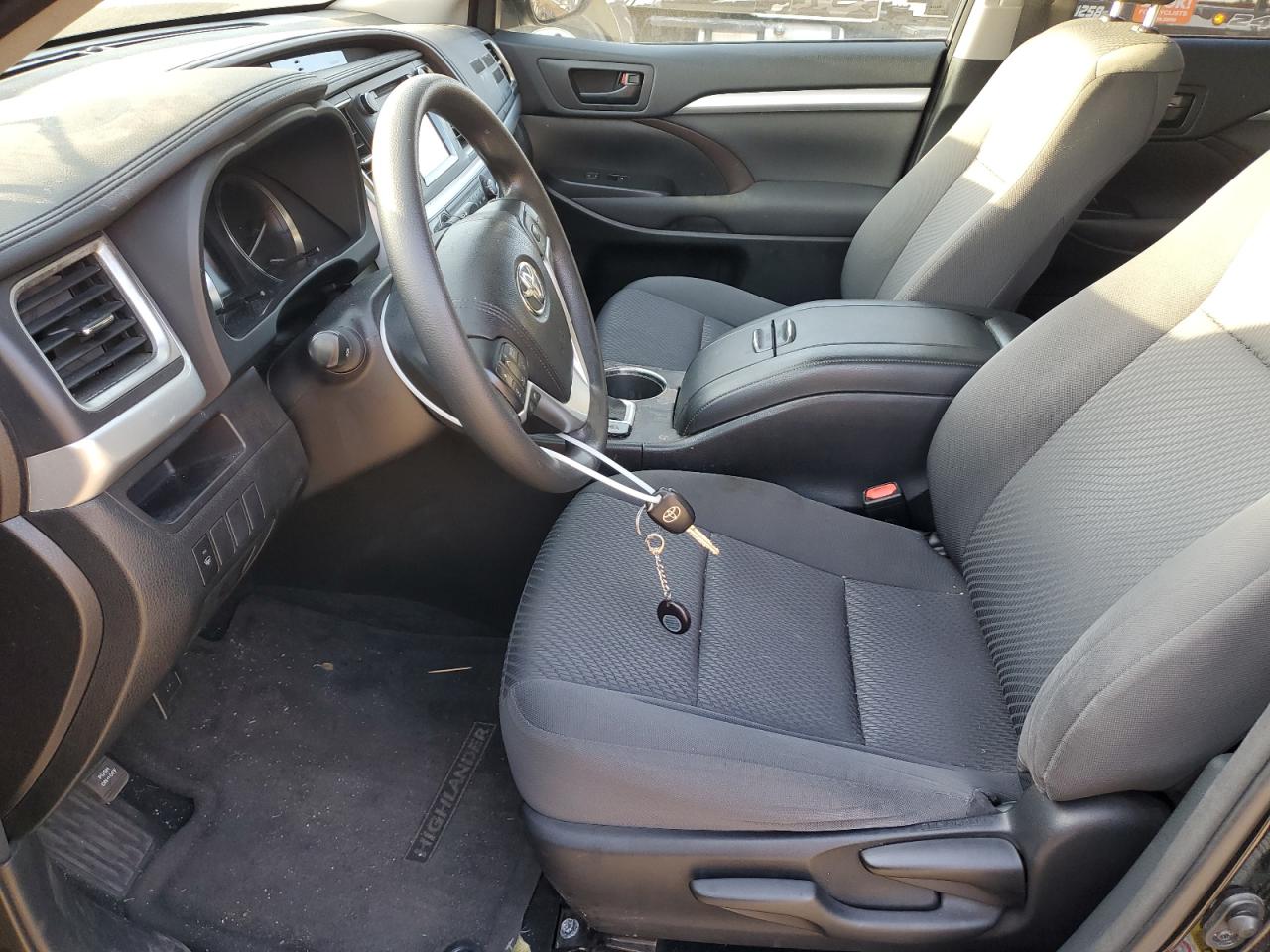 2015 Toyota Highlander - Image 7