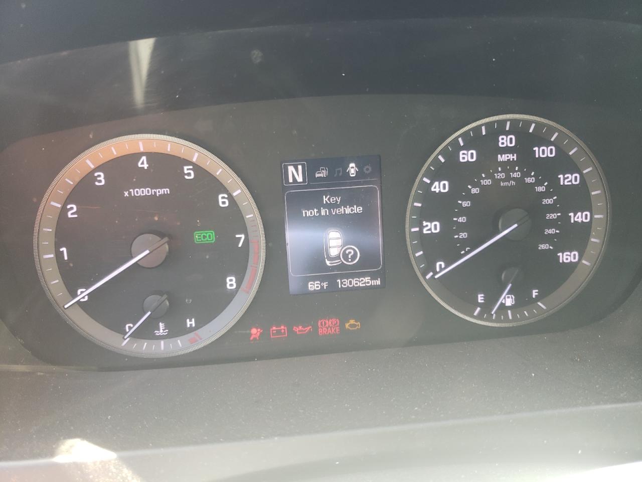 2015 Hyundai Sonata - Image 9