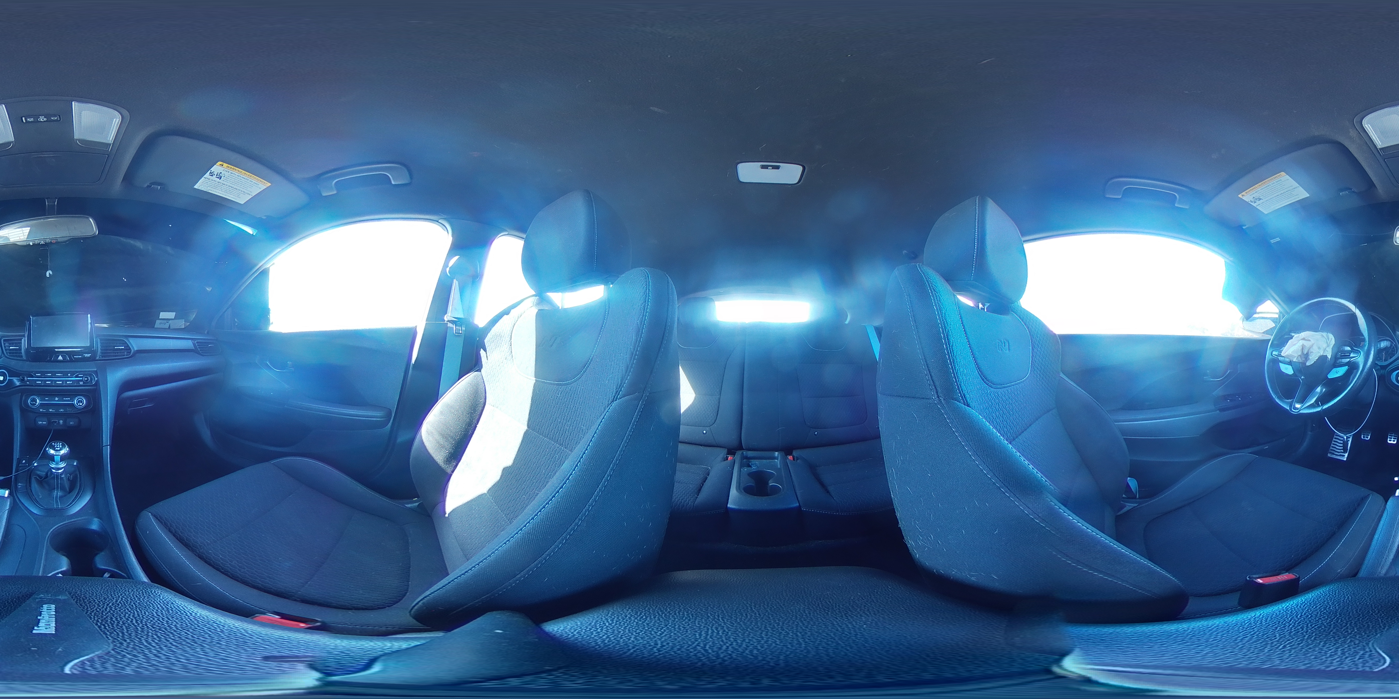 2020 Hyundai Veloster - Image 14