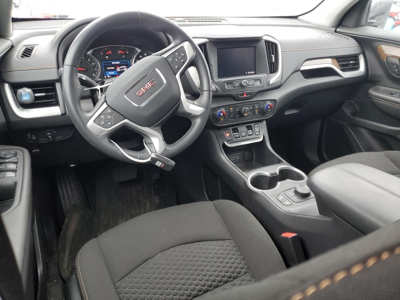 2020 GMC Terrain - Image 8