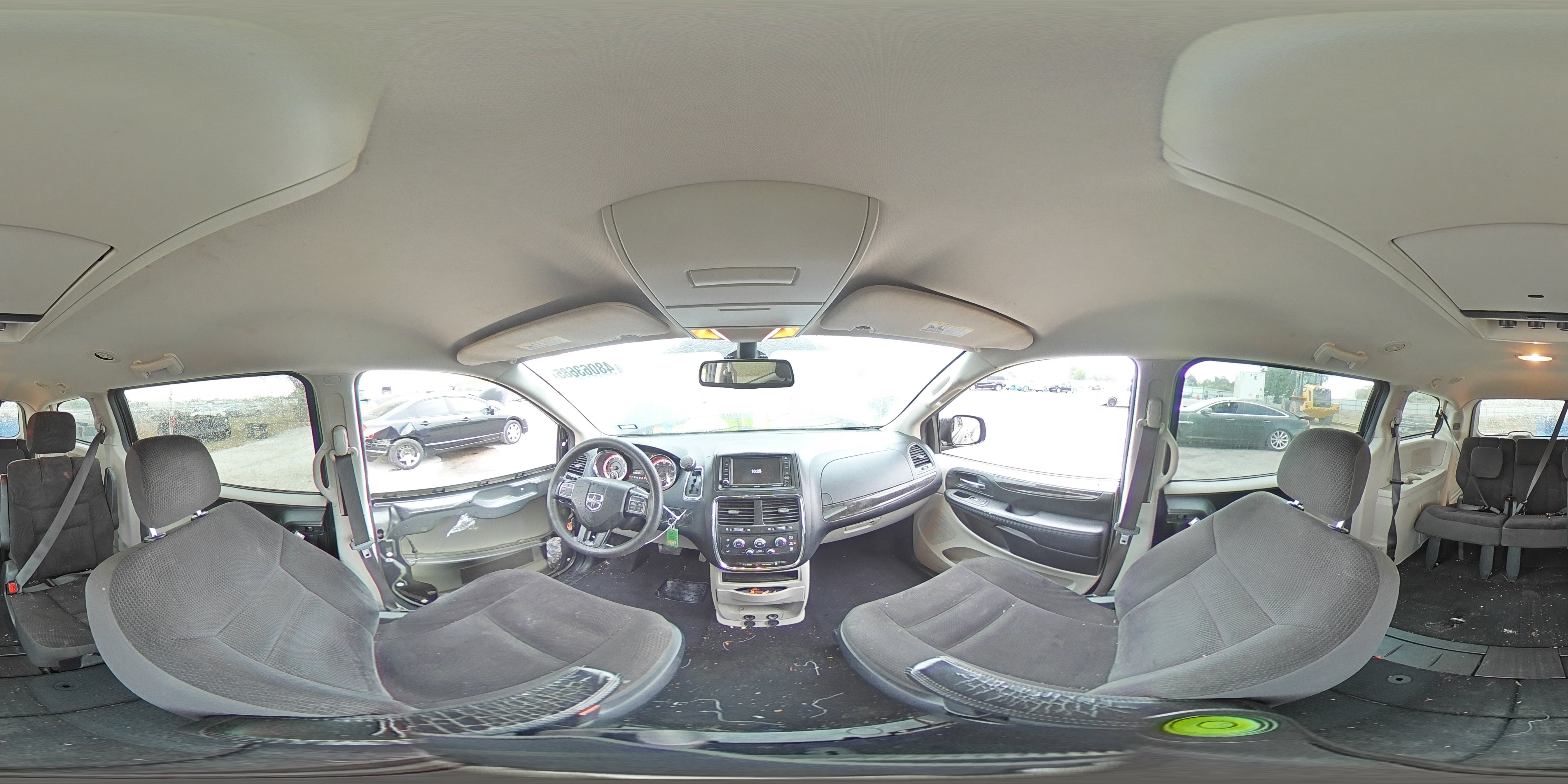 2019 Dodge Caravan - Image 14