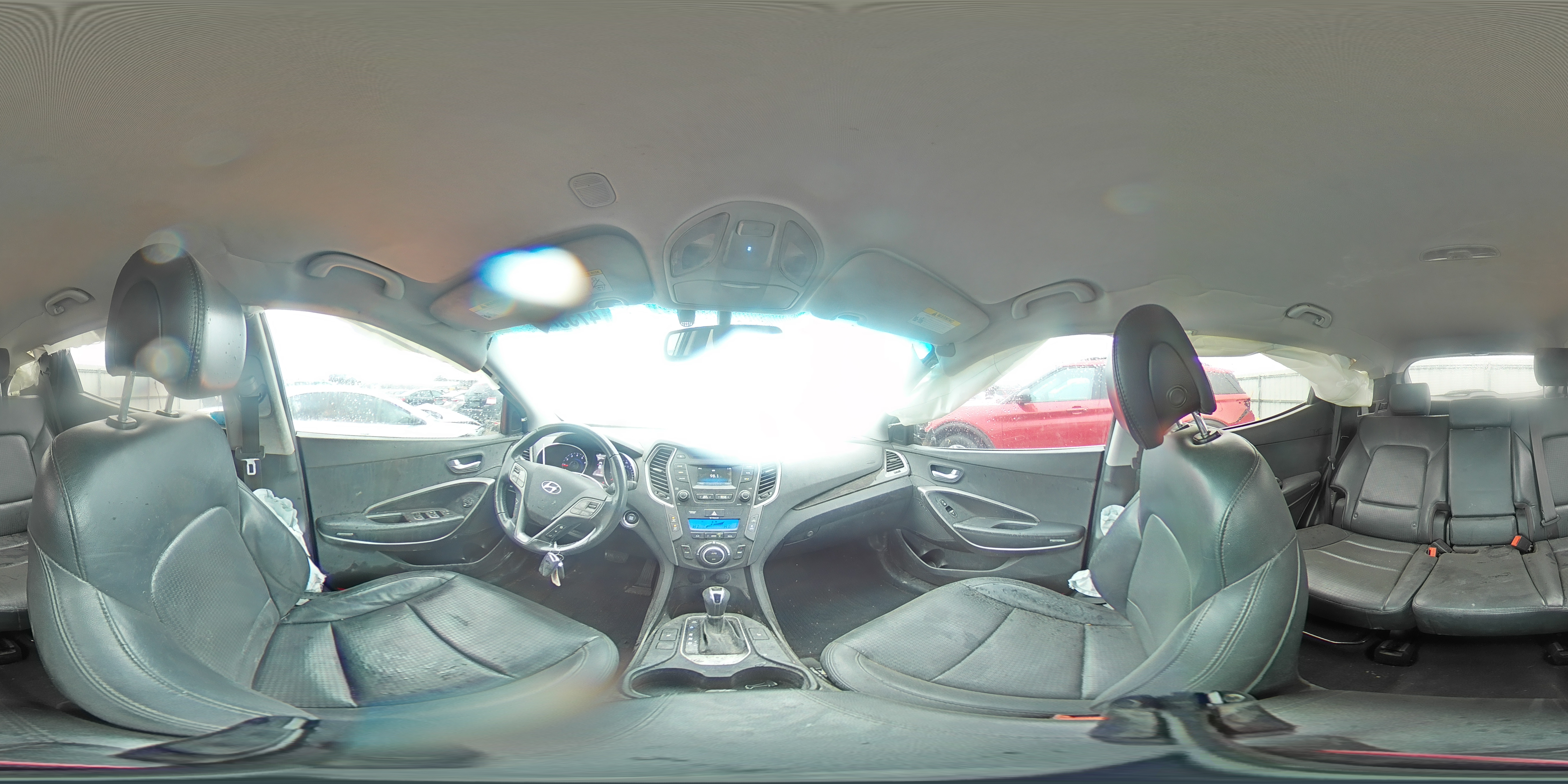 2013 Hyundai Santa Fe - Image 13