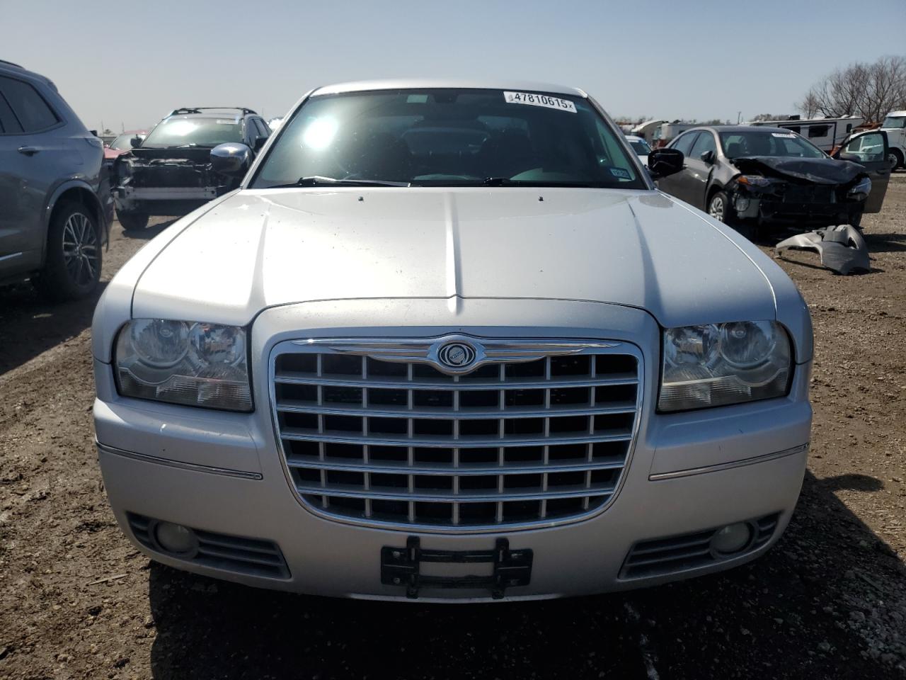 2010 Chrysler 300 - Image 5