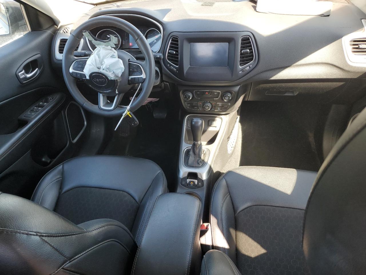 2021 Jeep Compass - Image 8