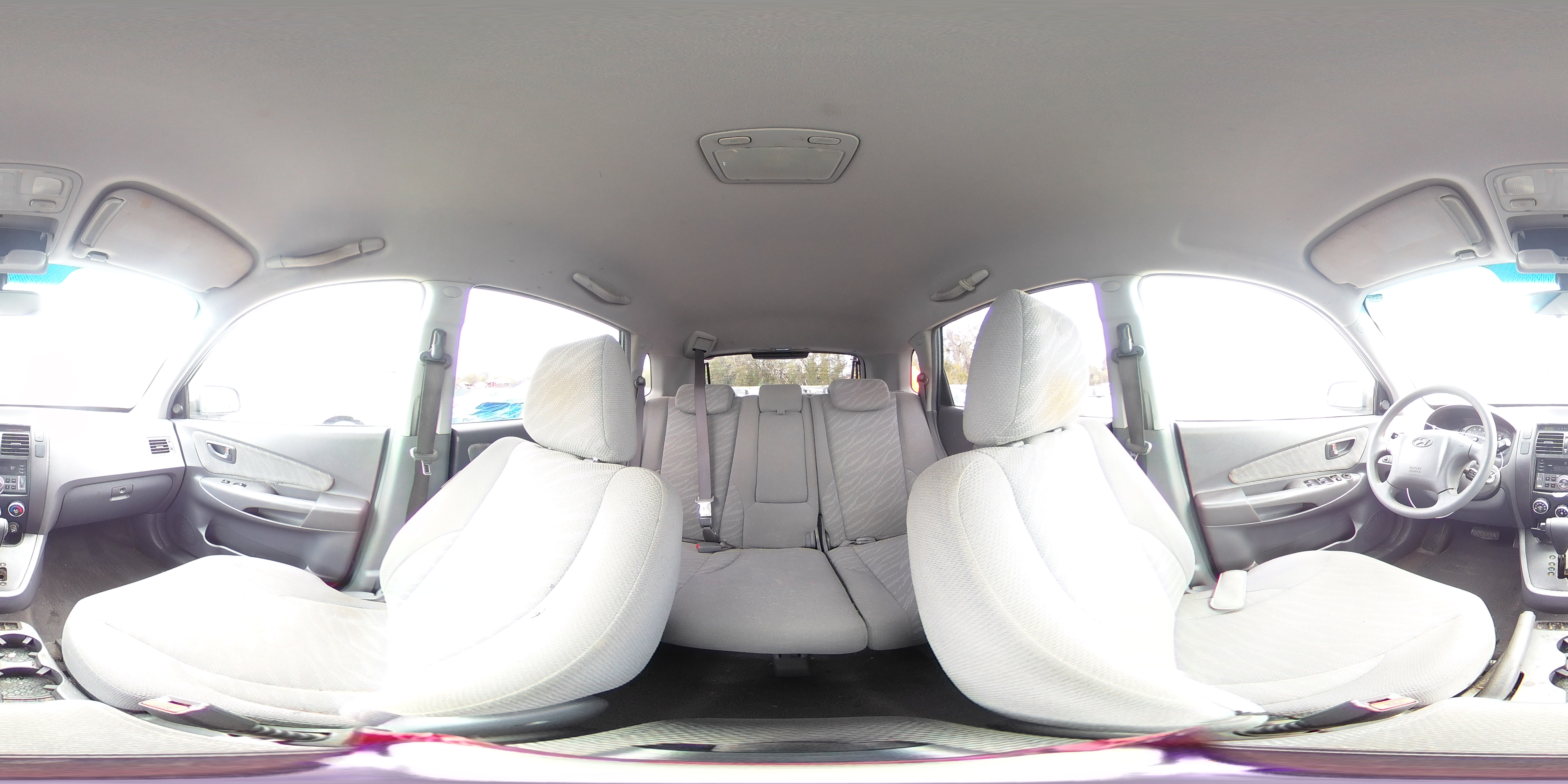 2005 Hyundai Tucson - Image 13