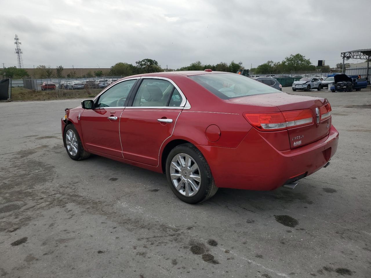 2012 Lincoln MKZ - Image 2