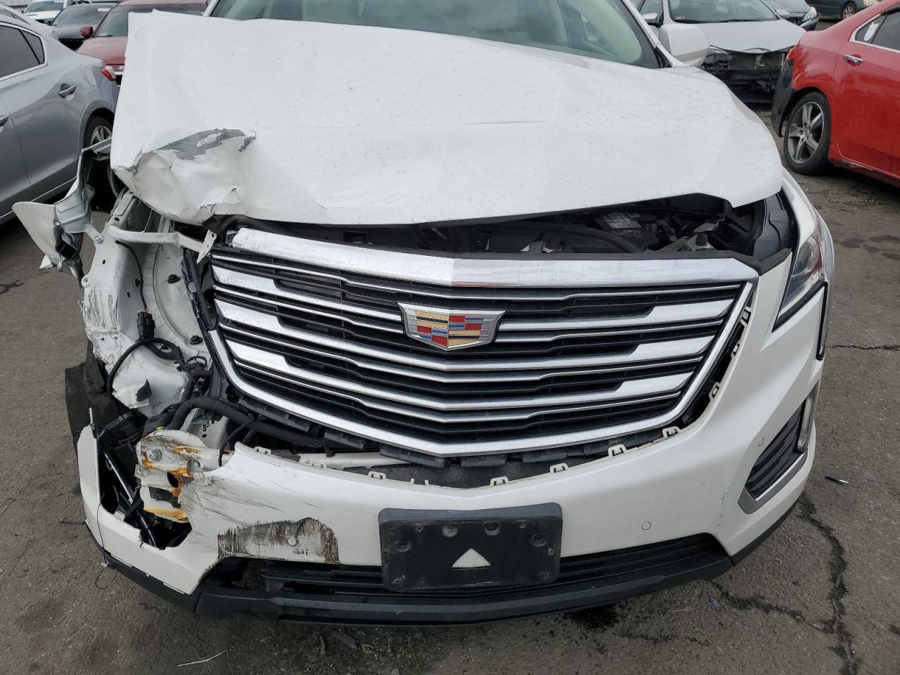 2017 Cadillac XT5 - Image 12