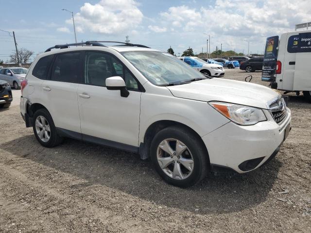 Паркетники SUBARU FORESTER 2015 Белы