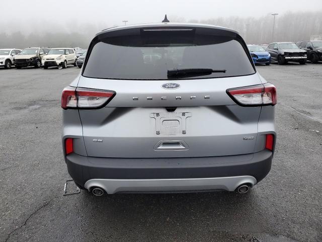  FORD ESCAPE 2022 Srebrny