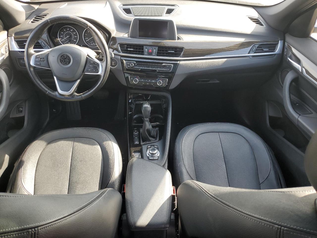 2016 BMW X1 - Image 8